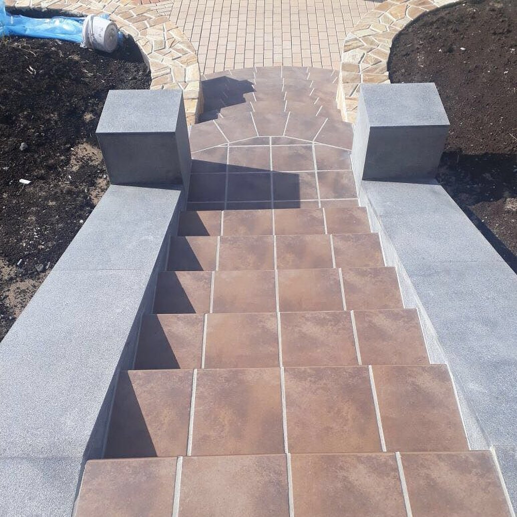 Монтаж клинкерных ступеней и плитки