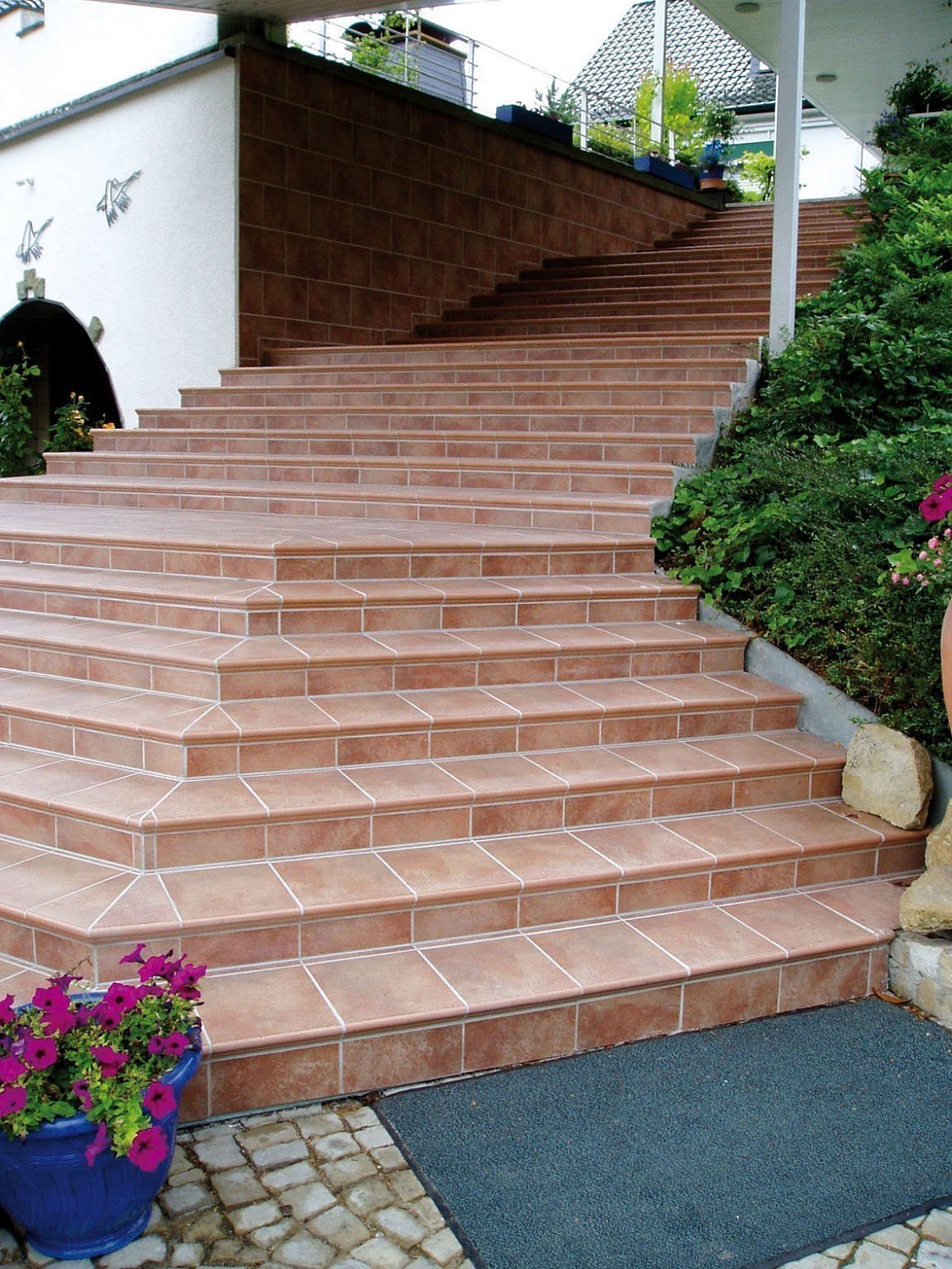 Монтаж клинкерных ступеней и плитки