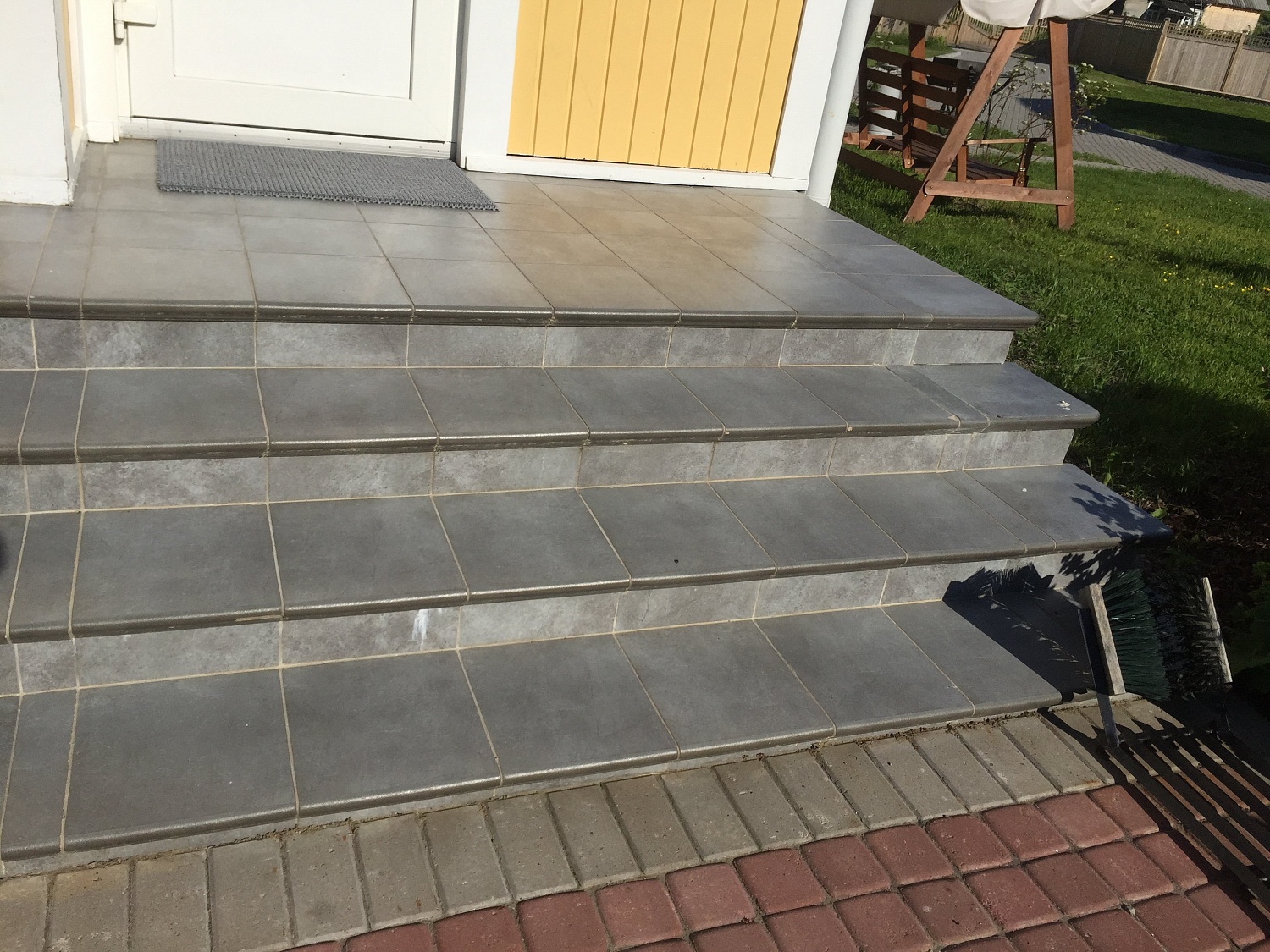 Монтаж клинкерных ступеней и плитки