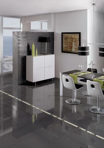 Плинтус прямой Venatto POLISHED Nero Antracita, 400*80*10 мм